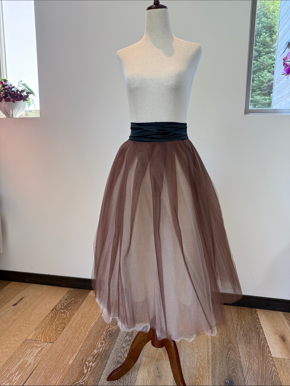 Brown Tulle Midi Skirt with Black Waistband